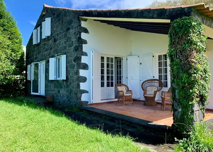 Stone House - Sete Cidades
