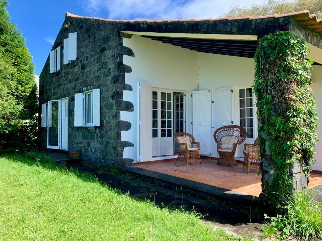 Stone House - * Sete Cidades
